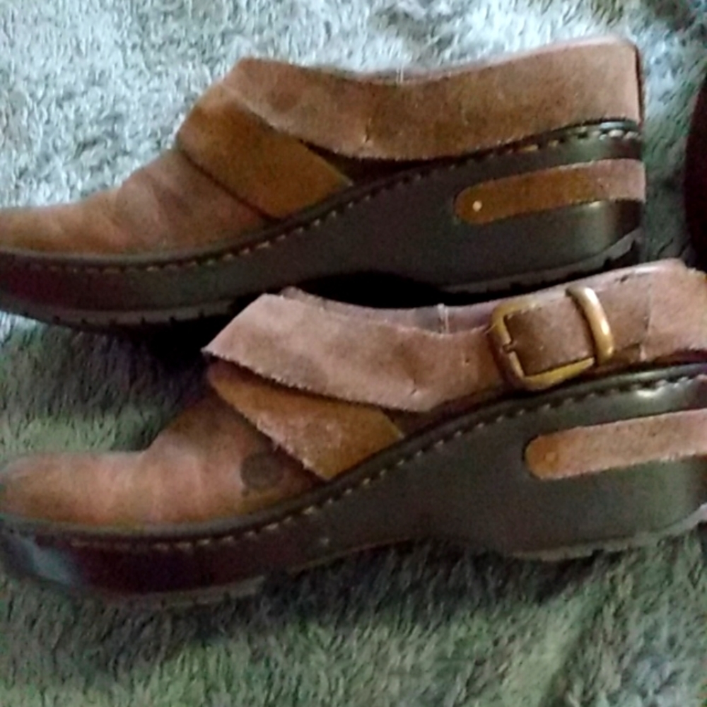 Born brown leather slides